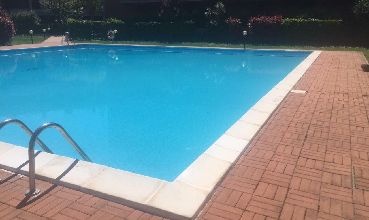 デセンツァーノ・デル・ガルダCasa Palazzoアパートメント エクステリア 写真